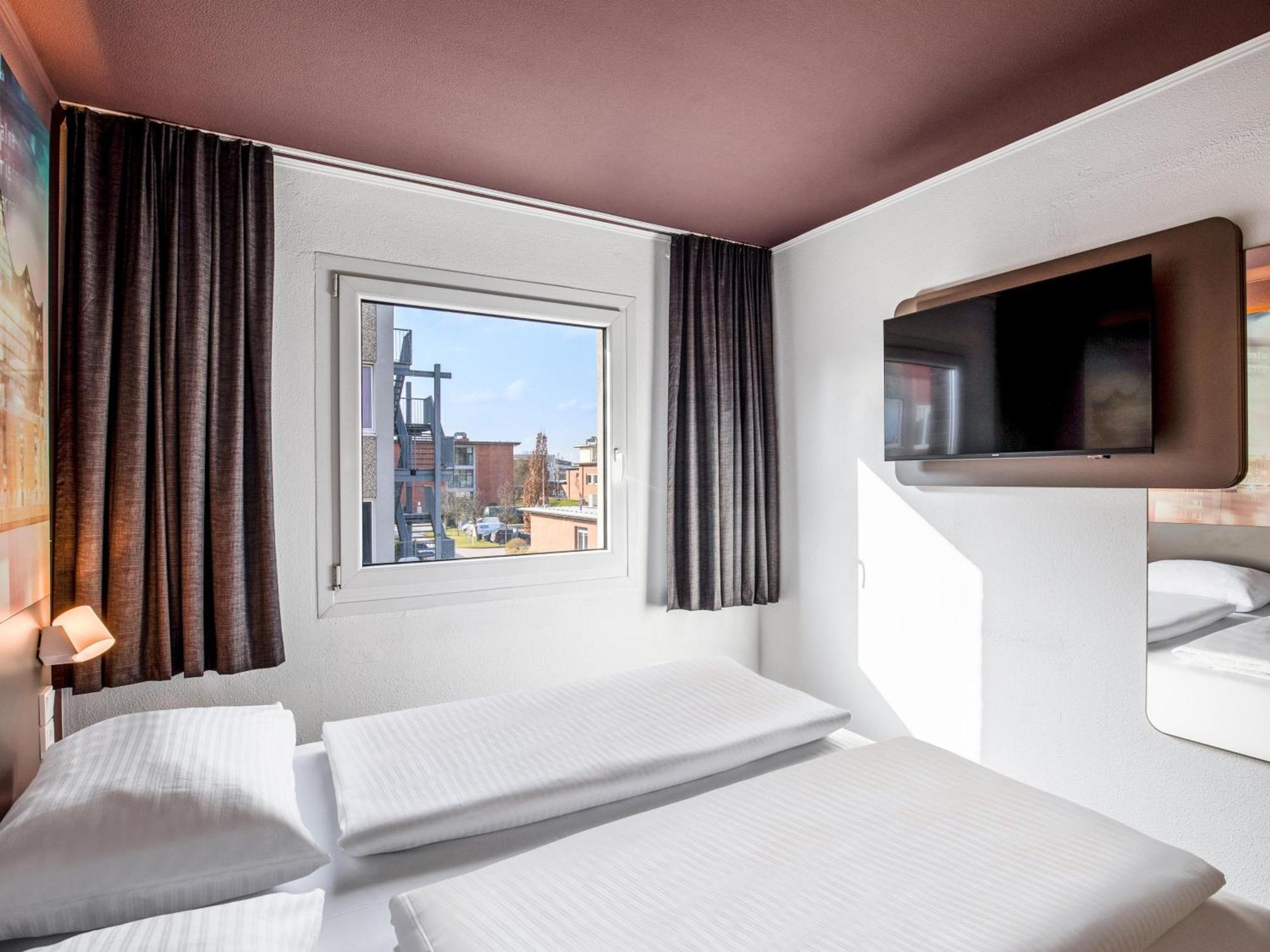 ibis Hotel Hamburg Airport Buitenkant foto